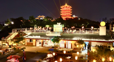 凭栏把盏观胜景、一眼名楼入画来，“天台经济”点亮文旅新图景