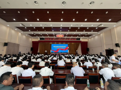 一场场动人的宣讲，延续他未走完的乡土路