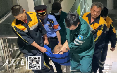 K1298次列车突发！紧急停靠云梦站