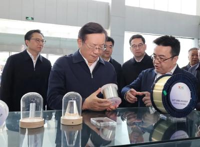 王忠林在武汉调研光电子信息产业高质量发展 加强基础研究 提升原始创新能力 加快打造世界级光电子信息产业集群