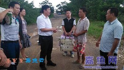 省检察院抗灾救灾工作组深入嘉鱼指导救灾