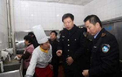 鱼岳镇多措推进药食品安全党政同责