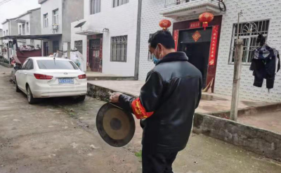 【一线写实】艰难之时显品格