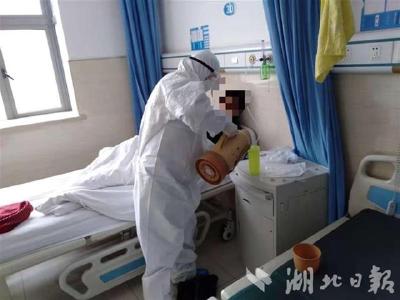 “一定要有信心，微笑面对！”