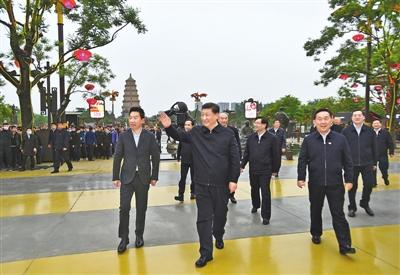 习近平：扎实做好“六稳”工作落实“六保”任务 奋力谱写陕西新时代追赶超越新篇章