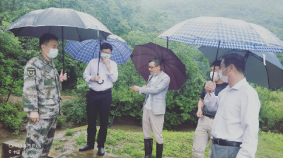县人武部领导检查高铁岭镇水库安全防汛工作  
