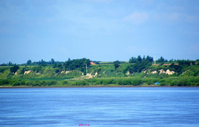 簰洲湾堤崩岸险情被排除 