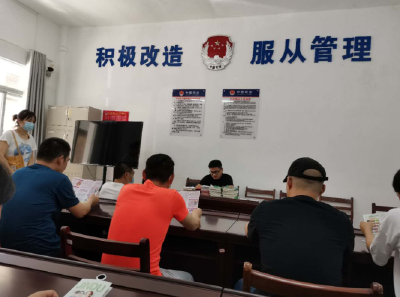 县司法局积极开展禁毒学习宣传活动