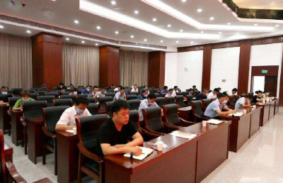 簰洲湾镇召开“两车整治”工作部署会