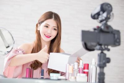直播带货规范来了，薇娅、李佳琦们还能单场销售过亿吗？