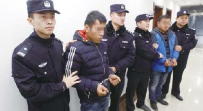 嘉鱼警方连破10起盗窃案