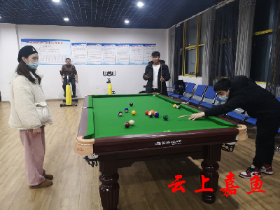 簰洲湾镇发挥基层工会“娘家人”作用