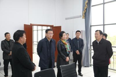 王远鹤来我县检查防汛备汛和长江禁渔工作