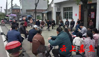 潘家湾镇组织开展电信诈骗宣传进乡村活动