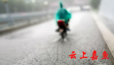 簰洲湾镇积极应对强降雨