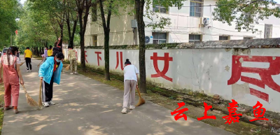 高铁中学劳动教育实践基地揭牌