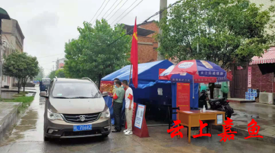 西街社区各卡点疫情值守不松懈