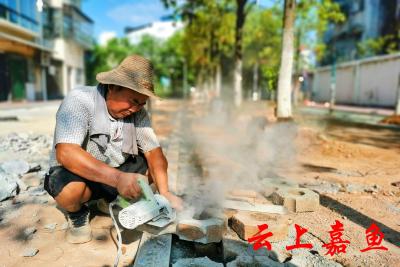 居民点单，直击痛点！嘉鱼老旧小区改造居民“说了算”