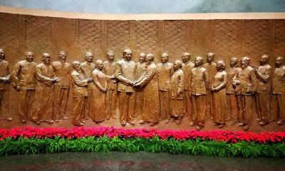 “中共中央北京香山革命历史丛书”在京首发