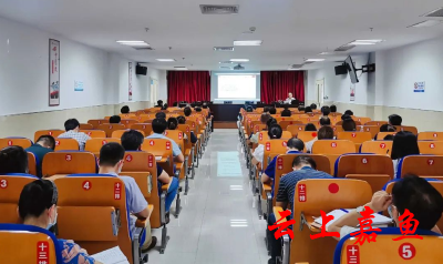 县人民医院举行学习贯彻习近平总书记“七一”重要讲话精神宣讲会