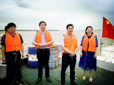 王永调研我县长江禁捕工作时强调：要织密织牢禁捕工作防护网，确保退捕渔民“退的出、稳得住、能致富”
