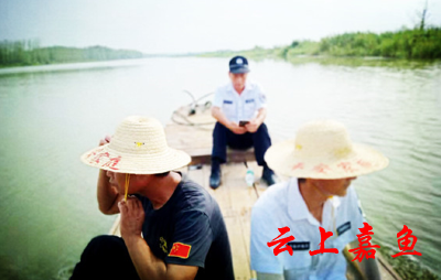 潘家湾镇严查垂钓违法行为 维护长江生态