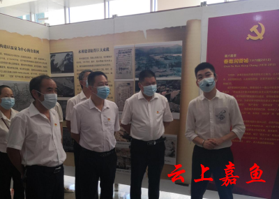 县委编办组织参观咸宁市庆祝建党100周年党史展览