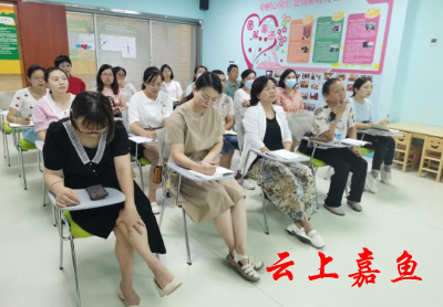 县妇联、团县委联合开展学习宣讲活动