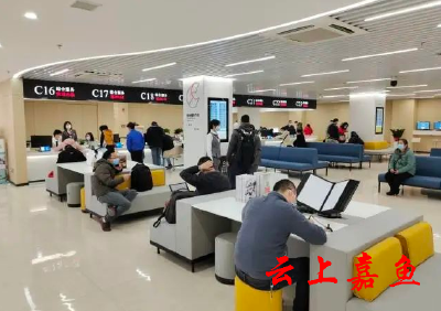 政务中心人社窗口灵活认证职工退休暖人心