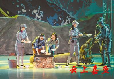 本届艺术节唯一一场外省剧目 吉安采茶戏《三女跳崖》上演