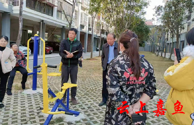 鱼岳镇樱花社区帮助失学儿童重返校园