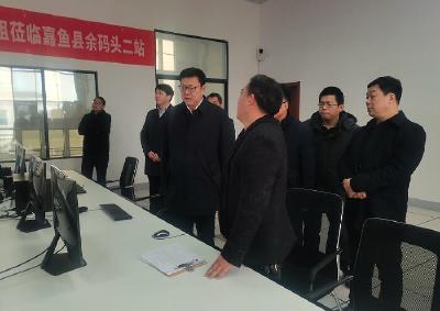 杨军来我县巡查长江时要求：坚决扛起长江大保护政治责任