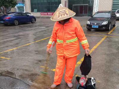 我们的节日｜“城市美容师”春节坚守岗位为城市添靓丽