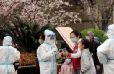 六成新冠患者一年后仍有至少一种症状，疲劳、气短和易怒是最常见的持续症状