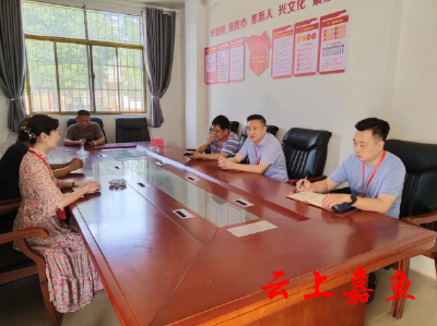 【下基层察民情解民忧暖民心】架起“连心桥”：县人大代表下基层察民情解民忧暖民心