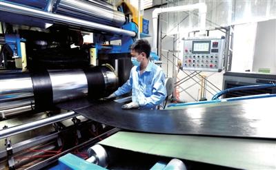 冠联新材料试产