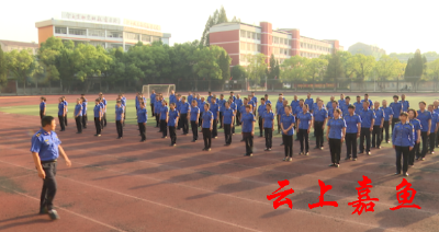 县城管执法局举行迎国庆·升国旗仪式