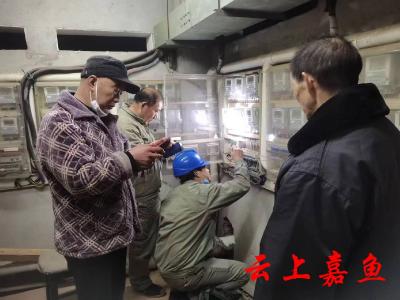 【新春走基层】春节保电不打烊物业接力供电不含糊