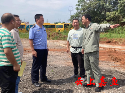 嘉鱼公安：警企联勤全力护电平安