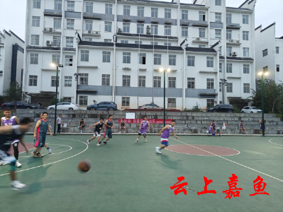 【文明嘉鱼】渡普镇举办篮球友谊赛 营造全民健身好氛围