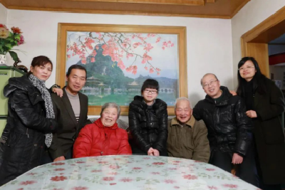 【全国文明家庭·丁昆源家庭】把有限的生命投入到无限的为人民服务中去
