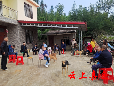 高铁岭镇广济堂村：“村湾夜话”谋共识打开发展新局面