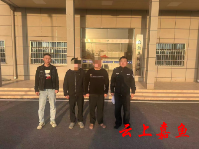 深夜张贴“涉黄”诈骗小广告  又抓2人！