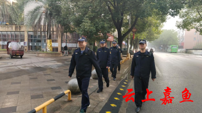 【文明嘉鱼】县城市管理执法大队：执法新模式 营造良好市容环境