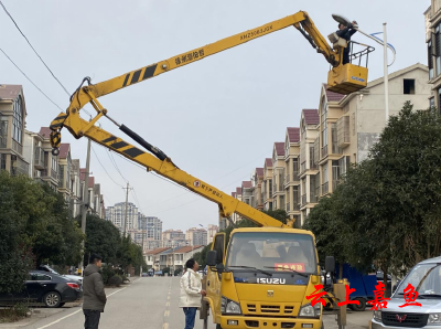 鱼岳镇三湖社区：路灯“上岗”温暖居民回家路