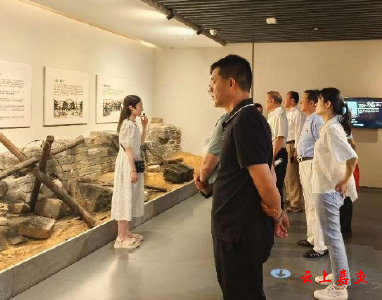 鱼岳镇三湖社区开展红色教育活动