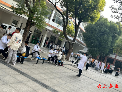 鱼岳镇鱼岳社区卫生服务中心：为中小学健康体检 助力学生健康成长