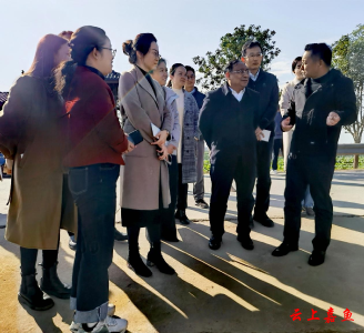 中央党校社会与生态文明教研部调研组来嘉鱼开展调研