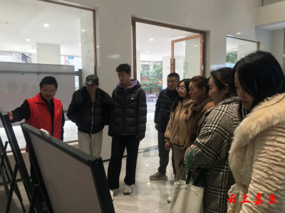 【新春走基层】嘉鱼县新时代文明实践中心举办“赏年画，过大年”交流展示活动