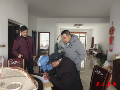 鱼岳镇：情暖社区困难党员 传递组织关怀